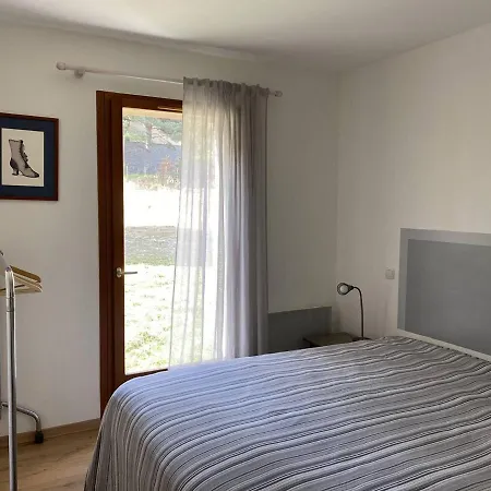 T2 Confortable Avec Terrasse Et Parking, 4 Couchages, - Fr-1-295-140 * Formigueres